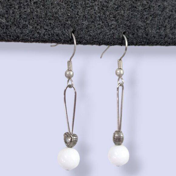 (2/$20) Dangling Heart & White Glass Earrings - Picture 3 of 4